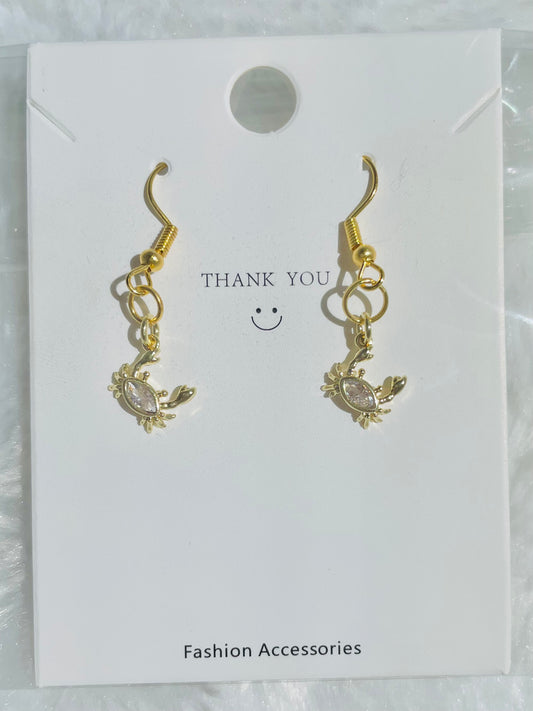 Crab earrings! Coastal Vibe!